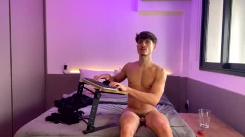 Snapshot of vitoraugustoxxx chatting on October 10, 11:09 am vitoraugustoxxx online show from October 10, 11:09 am