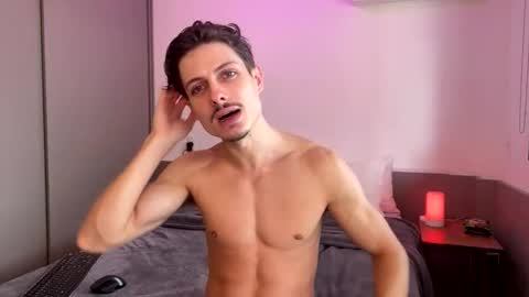 Snapshot of vitoraugustoxxx chatting on October 19, 4:18 pm vitoraugustoxxx online show from October 19, 4:18 pm