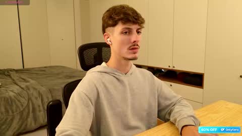 vitoraugustoxxx online show from March 11, 5:52 pm