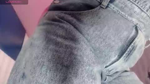 Snapshot of vitoria23_ chatting on December 5, 2:14 pm victoria 3 online show from December 5, 2:14 pm