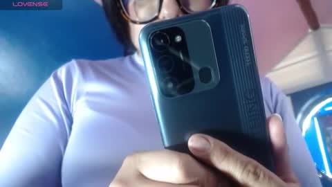 Snapshot of vitoria23_ chatting on December 19, 2:24 pm victoria 3 online show from December 19, 2:24 pm