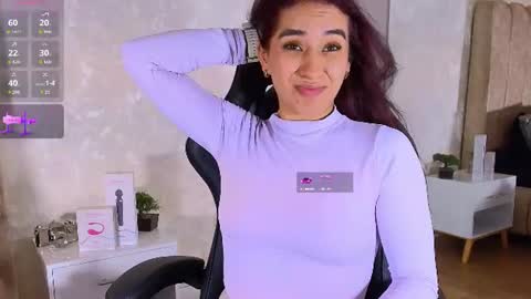 Snapshot of vittoria_conti_ chatting on July 28, 6:07 pm vittoria online show from July 28, 6:07 pm
