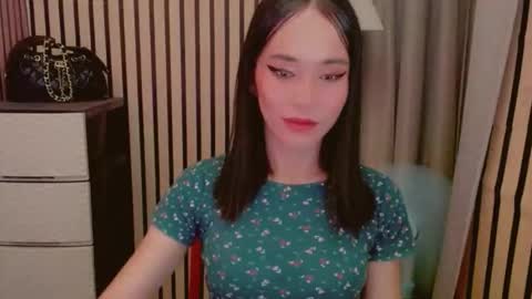 SANDRA GOING YOU online show from April 27, 10:46 am
