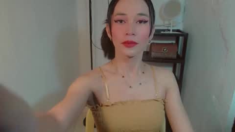 Snapshot of vivahotbabessandra chatting on May 27, 5:32 pm SANDRA GOING YOU online show from May 27, 5:32 pm