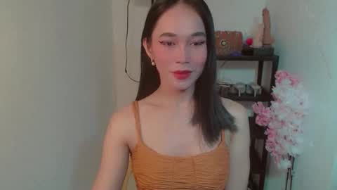 Snapshot of vivahotbabessandra chatting on June 7, 4:55 pm SANDRA GOING YOU online show from June 7, 4:55 pm