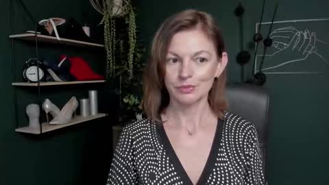 Vivian online show from September 15, 6:35 am