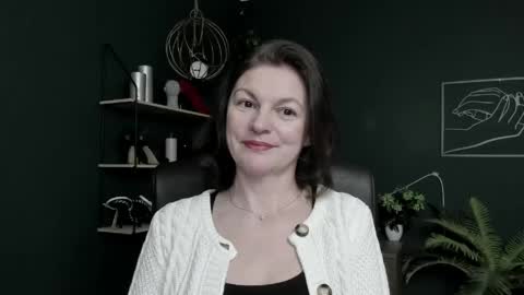 Vivian online show from April 30, 6:42 am