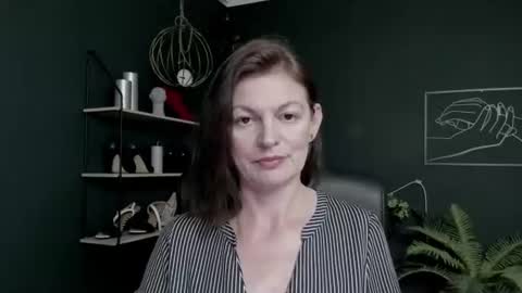 Vivian online show from July 1, 5:42 am