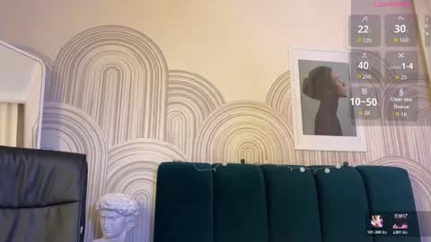 Vivian Evans online show from December 23, 1:14 am