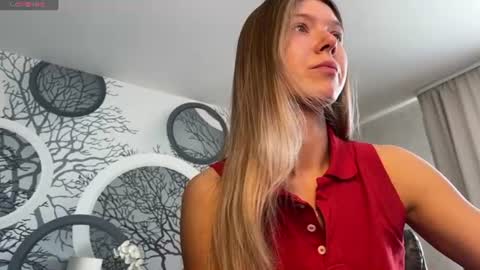 Snapshot of vivian_evans_ chatting on June 18, 1:28 am Vivian Evans online show from June 18, 1:28 am