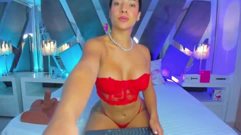 Vivian Monroe online show from May 23, 10:52 am