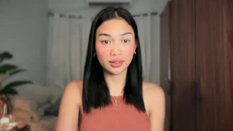 Snapshot of vivian_roberts chatting on May 24, 10:04 pm Vivian online show from May 24, 10:04 pm