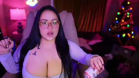 Snapshot of vivianaortega chatting on January 17, 4:28 am Vivi online show from January 17, 4:28 am