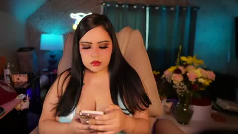 Vivi online show from June 21, 11:18 pm