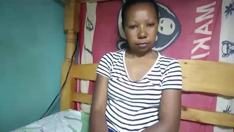 Snapshot of viviane0812 chatting on February 26, 6:47 am viviane0812 online show from February 26, 6:47 am