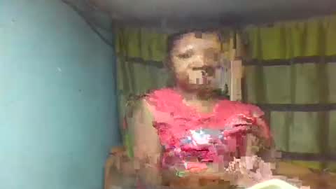 Snapshot of viviane0812 chatting on October 24, 8:38 pm viviane0812 online show from October 24, 8:38 pm