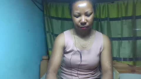 Snapshot of viviane0812 chatting on October 27, 1:59 pm viviane0812 online show from October 27, 1:59 pm
