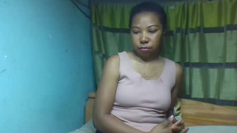 Snapshot of viviane0812 chatting on November 12, 5:13 pm viviane0812 online show from November 12, 5:13 pm
