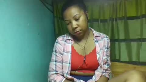 Snapshot of viviane0812 chatting on November 20, 11:37 pm viviane0812 online show from November 20, 11:37 pm