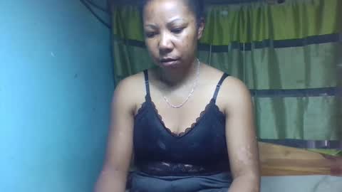 Snapshot of viviane0812 chatting on November 28, 7:11 am viviane0812 online show from November 28, 7:11 am