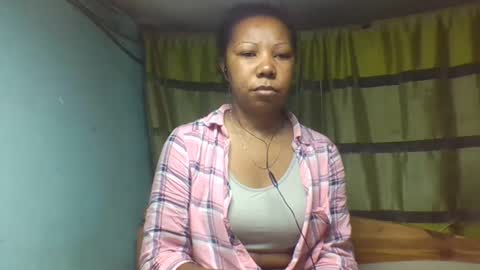 Snapshot of viviane0812 chatting on November 29, 9:40 pm viviane0812 online show from November 29, 9:40 pm