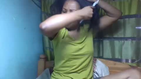 Snapshot of viviane0812 chatting on December 5, 9:29 am viviane0812 online show from December 5, 9:29 am