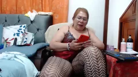 Snapshot of viviannajhonson chatting on February 27, 10:20 pm ViviannaJhonson online show from February 27, 10:20 pm