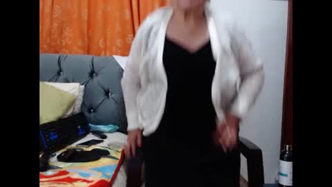 Snapshot of viviannajhonson chatting on October 5, 10:51 pm ViviannaJhonson online show from October 5, 10:51 pm