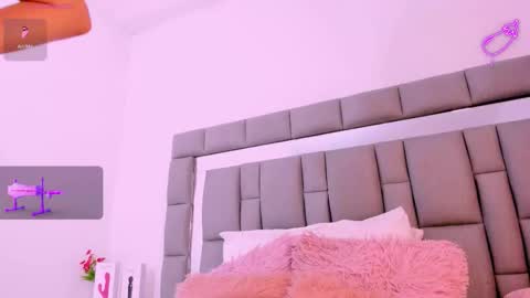 Vivi online show from October 1, 12:11 pm