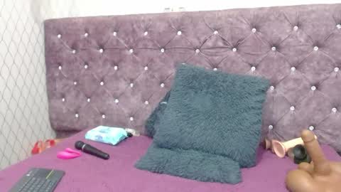 VivianRose online show from January 28, 2:43 am