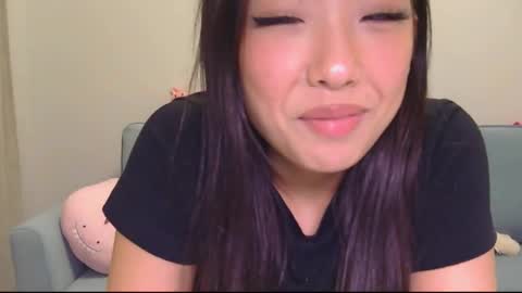 vivianwinters online show from January 8, 9:06 pm