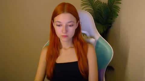 Snapshot of vivien_leight chatting on November 10, 7:24 pm Vivien online show from November 10, 7:24 pm