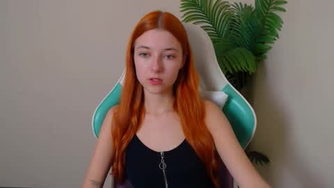 Snapshot of vivien_leight chatting on November 18, 7:07 pm Vivien online show from November 18, 7:07 pm