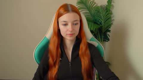 Vivien online show from February 2, 7:34 pm