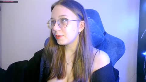 Snapshot of vivivivikkie chatting on January 6, 10:34 pm vivivivikkie online show from January 6, 10:34 pm
