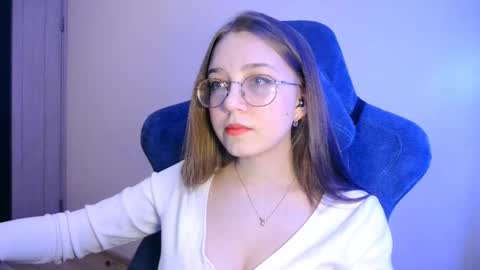 Snapshot of vivivivikkie chatting on February 1, 9:57 pm vivivivikkie online show from February 1, 9:57 pm