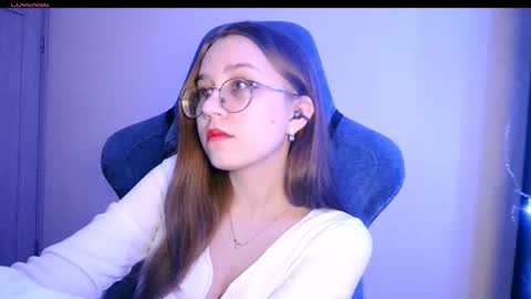 Snapshot of vivivivikkie chatting on March 3, 10:15 pm vivivivikkie online show from March 3, 10:15 pm