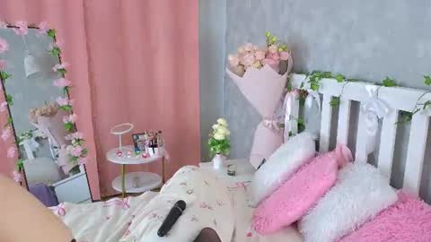 Snapshot of vivyboo111 chatting on July 5, 8:16 pm vivyboo111 online show from July 5, 8:16 pm