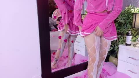 Snapshot of vixen_flutter chatting on May 5, 11:18 am Vixen online show from May 5, 11:18 am