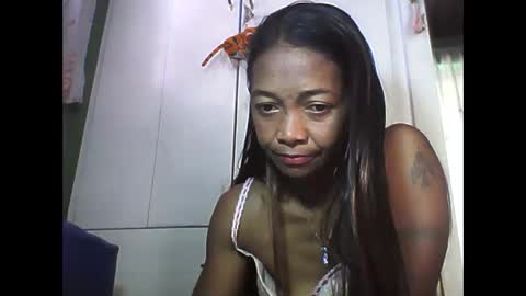 vixen_lina online show from May 6, 6:41 am