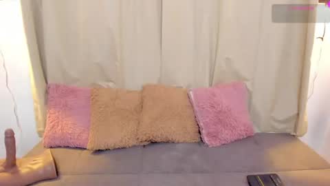 Snapshot of vixenia chatting on July 21, 10:23 pm Vixenia online show from July 21, 10:23 pm
