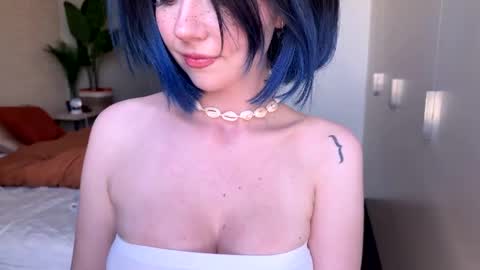 Snapshot of vixenp chatting on May 24, 4:23 pm Polly Online mostly at 9pm-2am UK Time online show from May 24, 4:23 pm