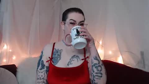 Snapshot of vixinvvitch chatting on December 21, 4:36 pm VIXIN online show from December 21, 4:36 pm