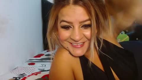 Snapshot of vkleiin chatting on October 31, 5:30 am Venus online show from October 31, 5:30 am