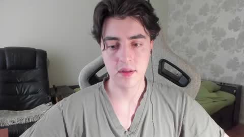 Snapshot of vlad1605 chatting on July 15, 9:36 am Martin online show from July 15, 9:36 am