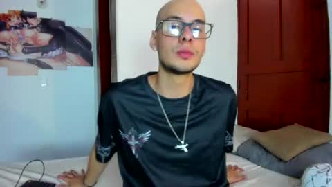 Snapshot of vlad__night chatting on July 14, 8:03 pm Vlad online show from July 14, 8:03 pm