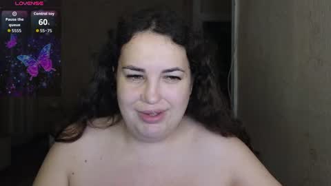 Snapshot of vladacandy chatting on August 5, 5:27 pm VladaCandy online show from August 5, 5:27 pm