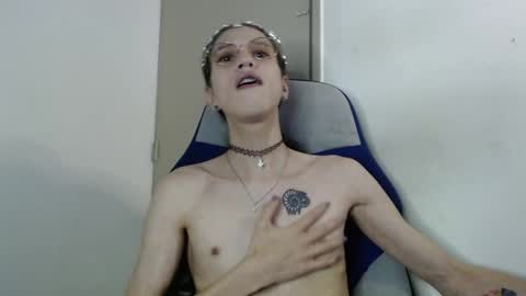 vodkadelulo online show from June 8, 8:42 pm