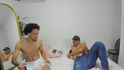 Snapshot of volt_boy57 chatting on November 5, 5:40 am volt_boy57 online show from November 5, 5:40 am