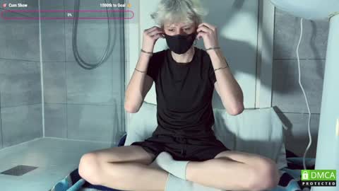 Snapshot of vornyx chatting on April 8, 11:48 pm vornyx online show from April 8, 11:48 pm